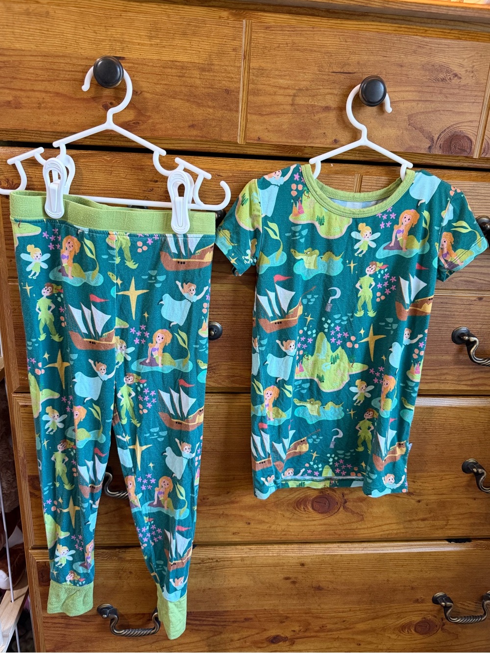 Bamboo Peter Pan themed pj set 4T